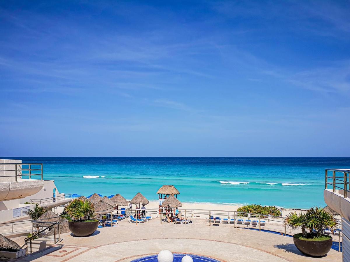 Villa Aurora Beautiful Beachfront Apartment 칸쿤 외부 사진